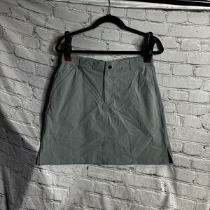 Anivivo Women’s Gray Athletic Skort Skirt Golf Outdoor Pockets Size Medium READ